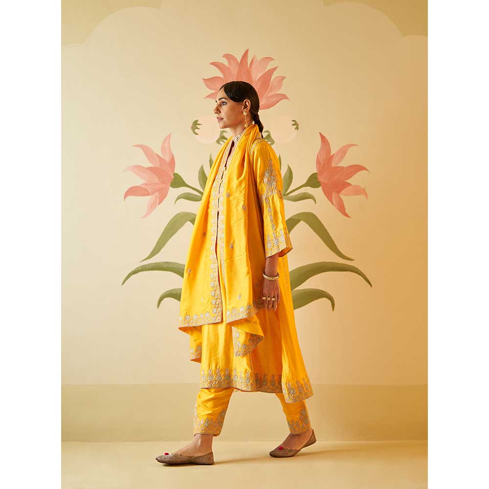 ANGAD SINGH Yellow Chanderi Silk Kurta with Pant & Dupatta (Set of 3)