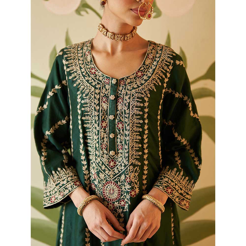 ANGAD SINGH Green Chanderi Silk Kurta with Pant & Dupatta (Set of 3)