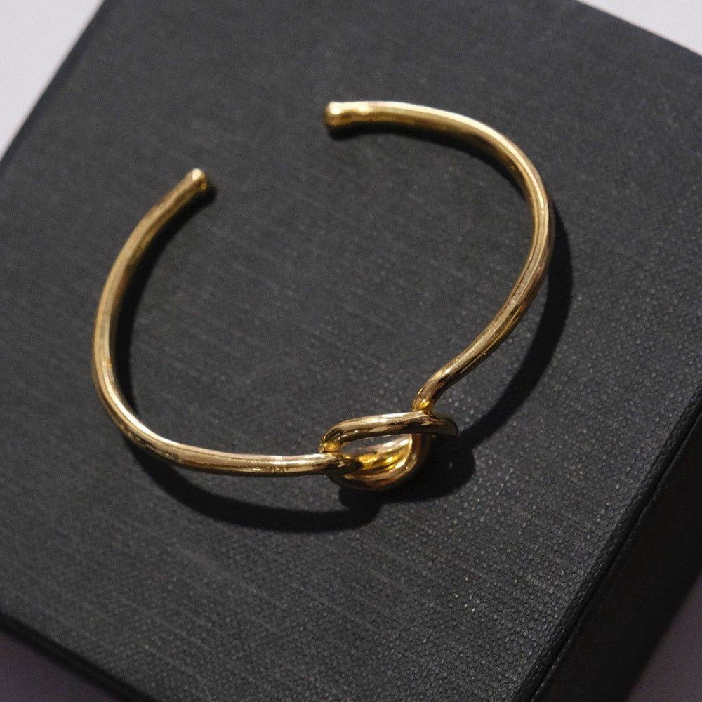 ANUSHKA JAIN JEWELLERY Knot Cuff