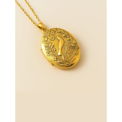 ANUSHKA JAIN JEWELLERY Nature Locket Necklace