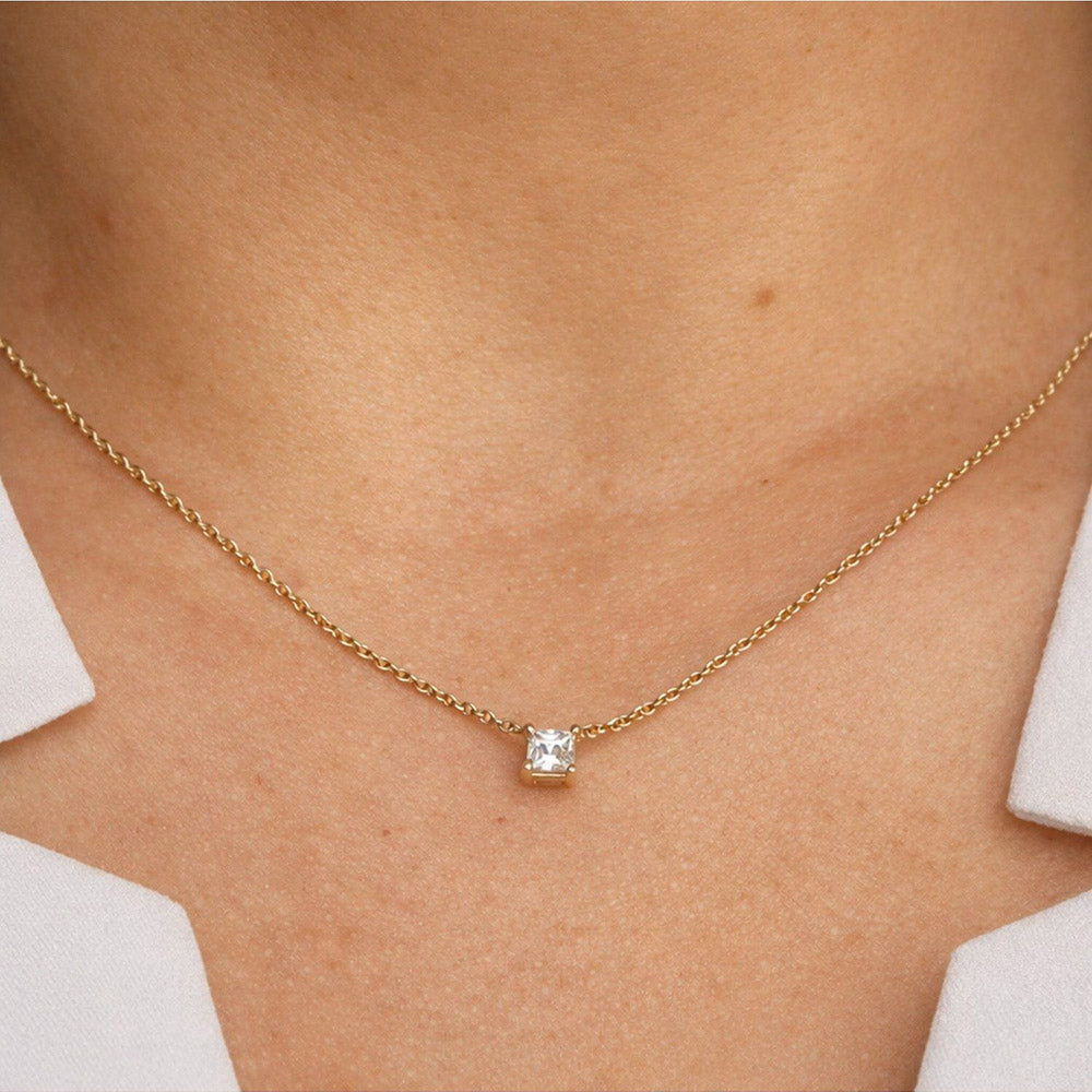 ANUSHKA JAIN JEWELLERY Square Diamond Necklace