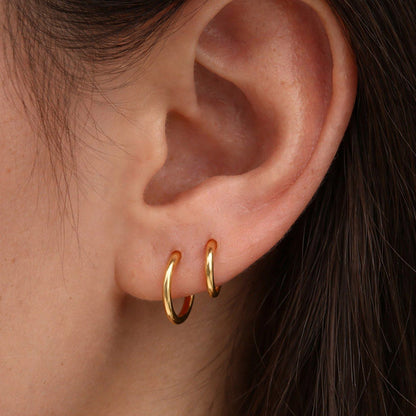 ANUSHKA JAIN JEWELLERY Plain Hoops