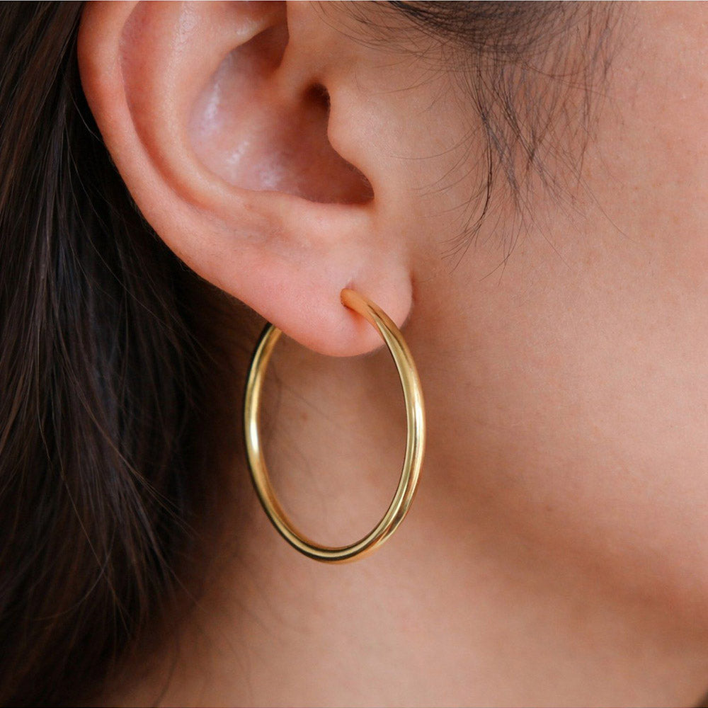 ANUSHKA JAIN JEWELLERY Plain Hoops