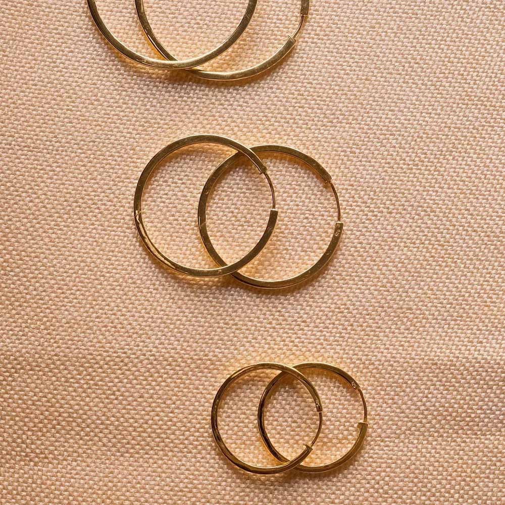 ANUSHKA JAIN JEWELLERY Plain Hoops