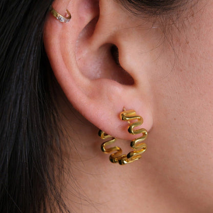 ANUSHKA JAIN JEWELLERY Wavy Hoops