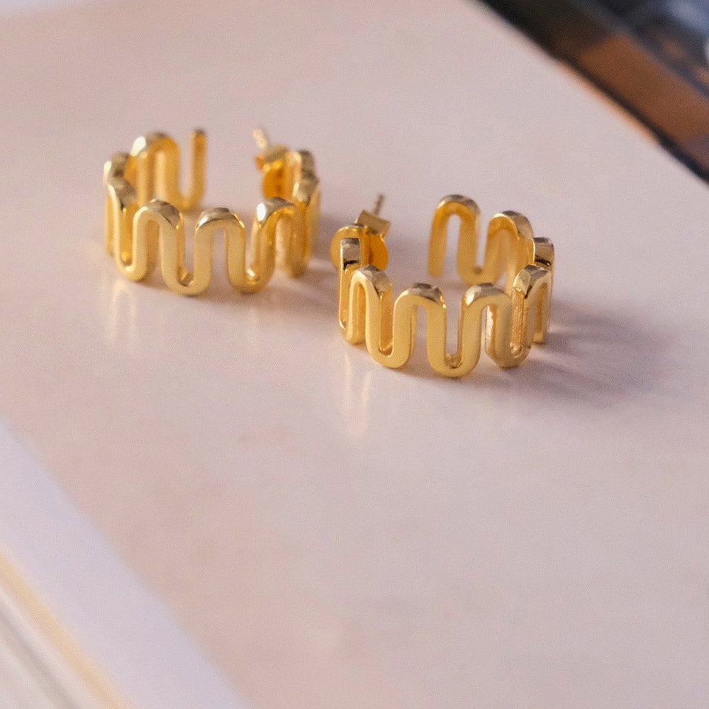 ANUSHKA JAIN JEWELLERY Wavy Hoops