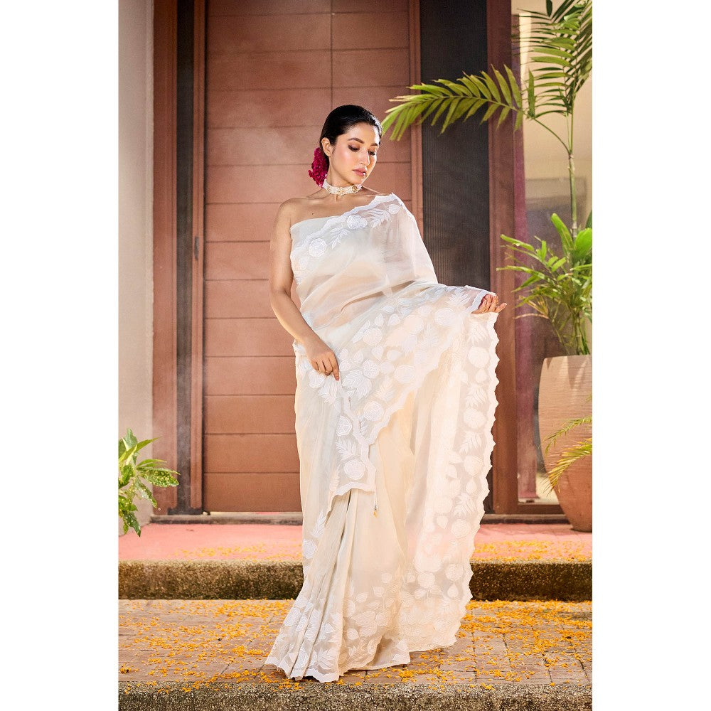 Aparnaa White Tissue Applique Saree with Unstitched Blouse
