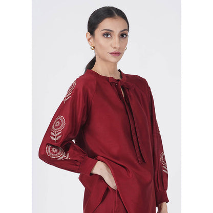 ARCVSH by Pallavi Singh Sunflower Top with Pants & Slip (Set of 3)