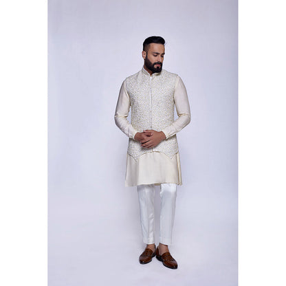 Arjun Kilachand Embroidered Bundi (Set of 3)