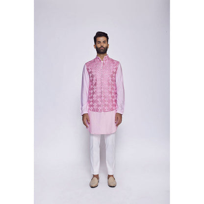 Arjun Kilachand Embroidered Concealed Bundi (Set of 3)