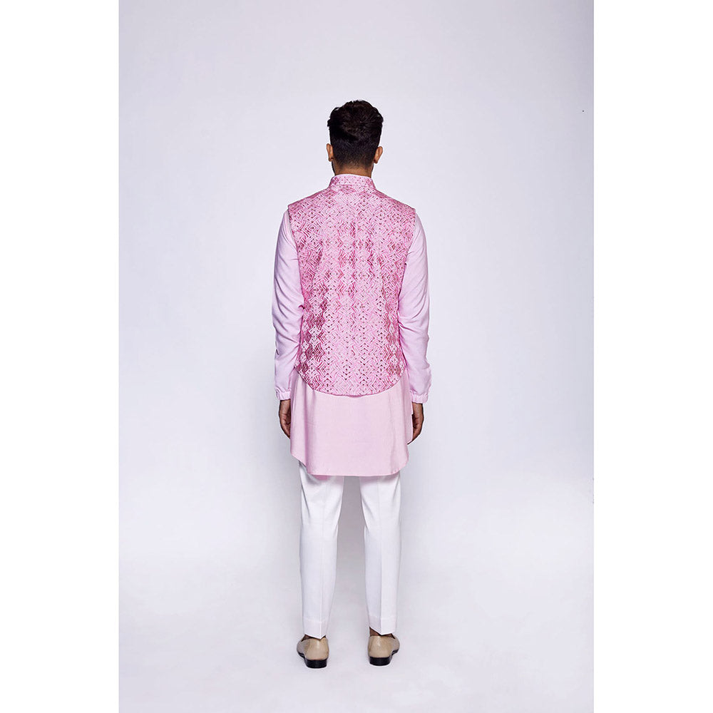 Arjun Kilachand Embroidered Concealed Bundi (Set of 3)