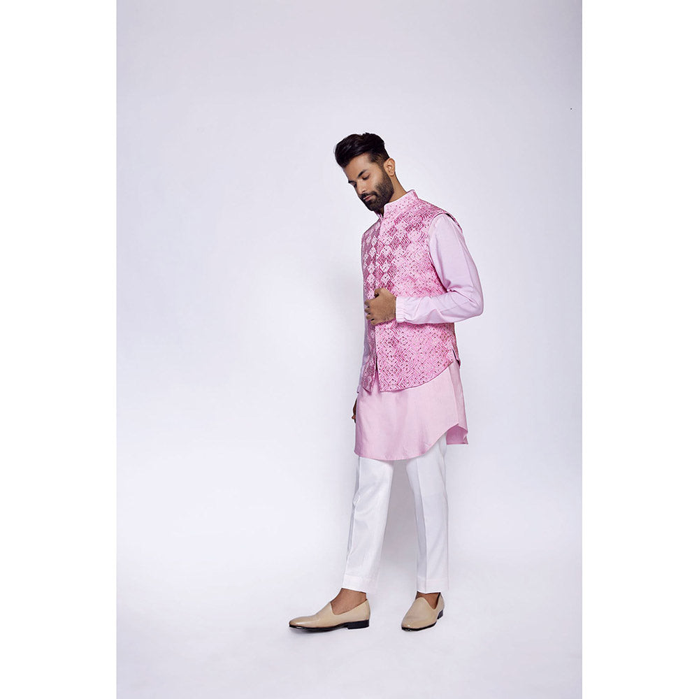 Arjun Kilachand Embroidered Concealed Bundi (Set of 3)