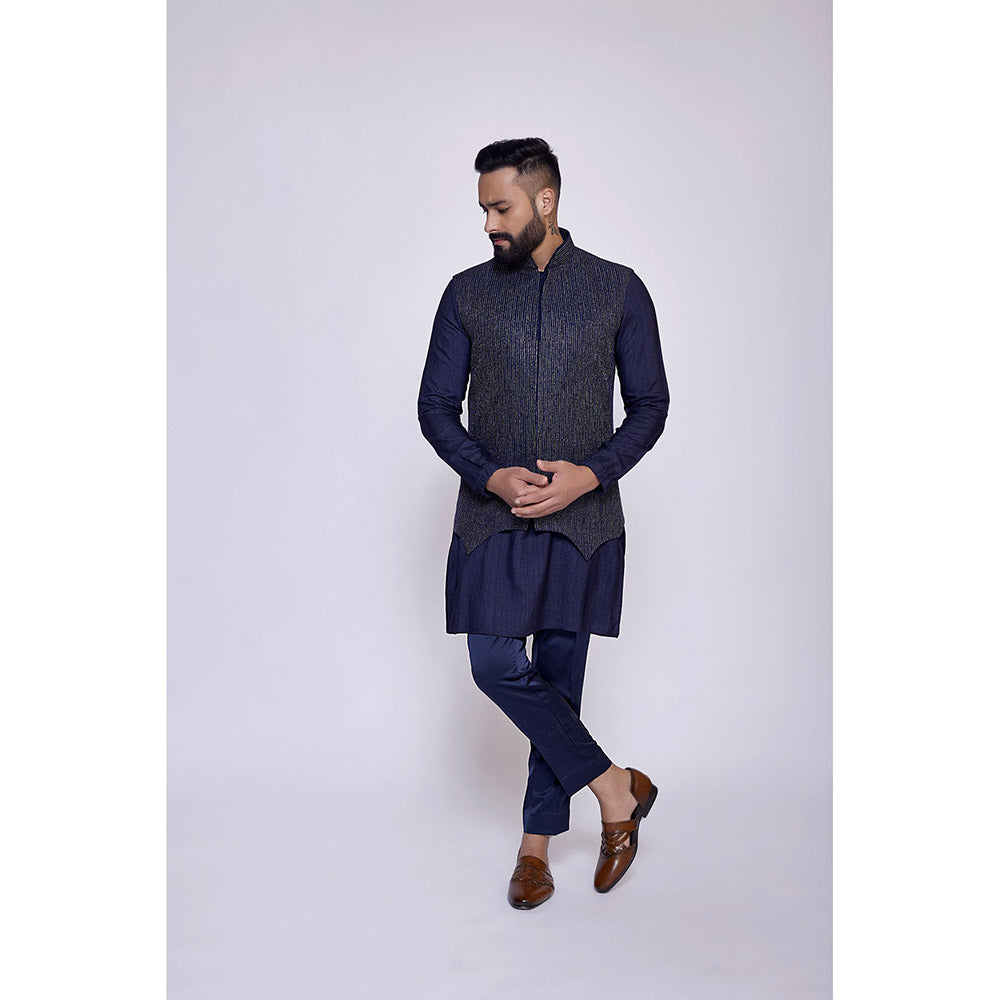 Arjun Kilachand Embroidered Bundi (Set of 3)