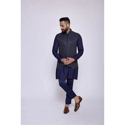 Arjun Kilachand Embroidered Bundi (Set of 3)