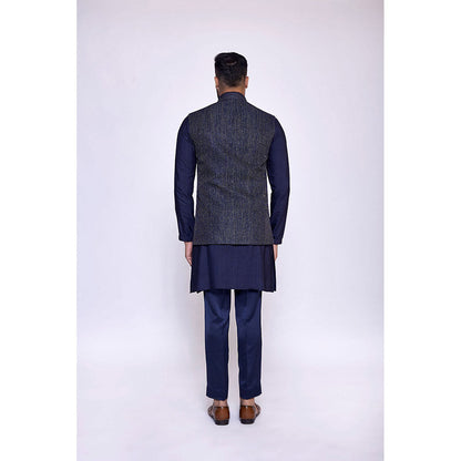 Arjun Kilachand Embroidered Bundi (Set of 3)