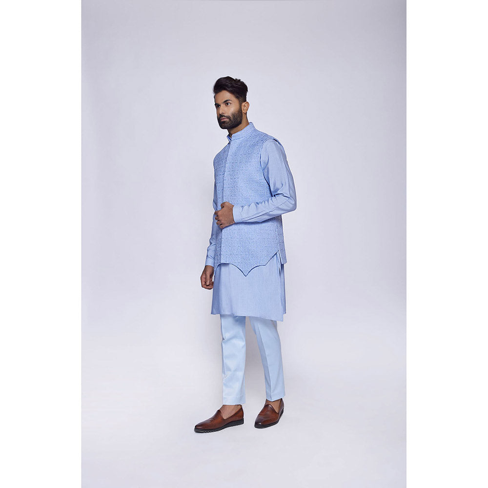 Arjun Kilachand Embroidered Bundi (Set of 3)