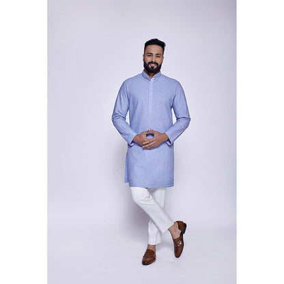 Arjun Kilachand Embroidered Kurta