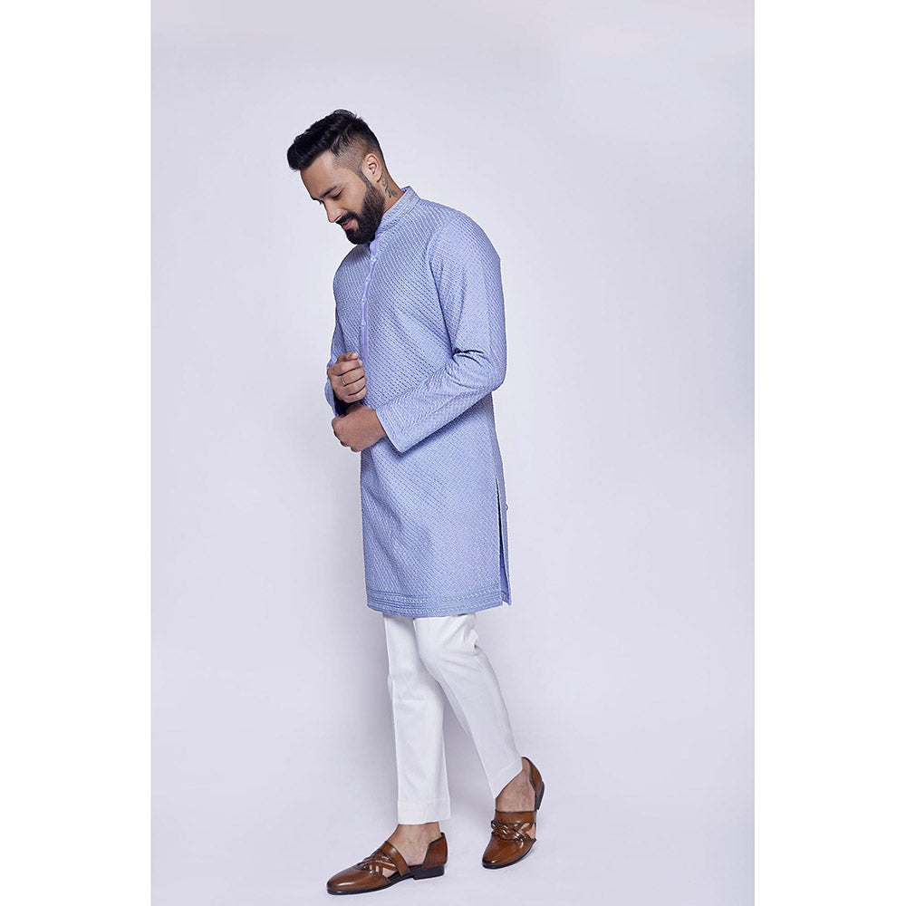 Arjun Kilachand Embroidered Kurta