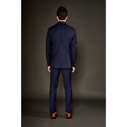 Arjun Kilachand Double Breasted Suit (Set of 2)