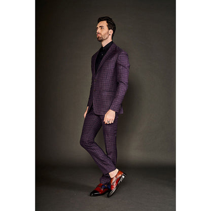 Arjun Kilachand Checks Suit (Set of 2)