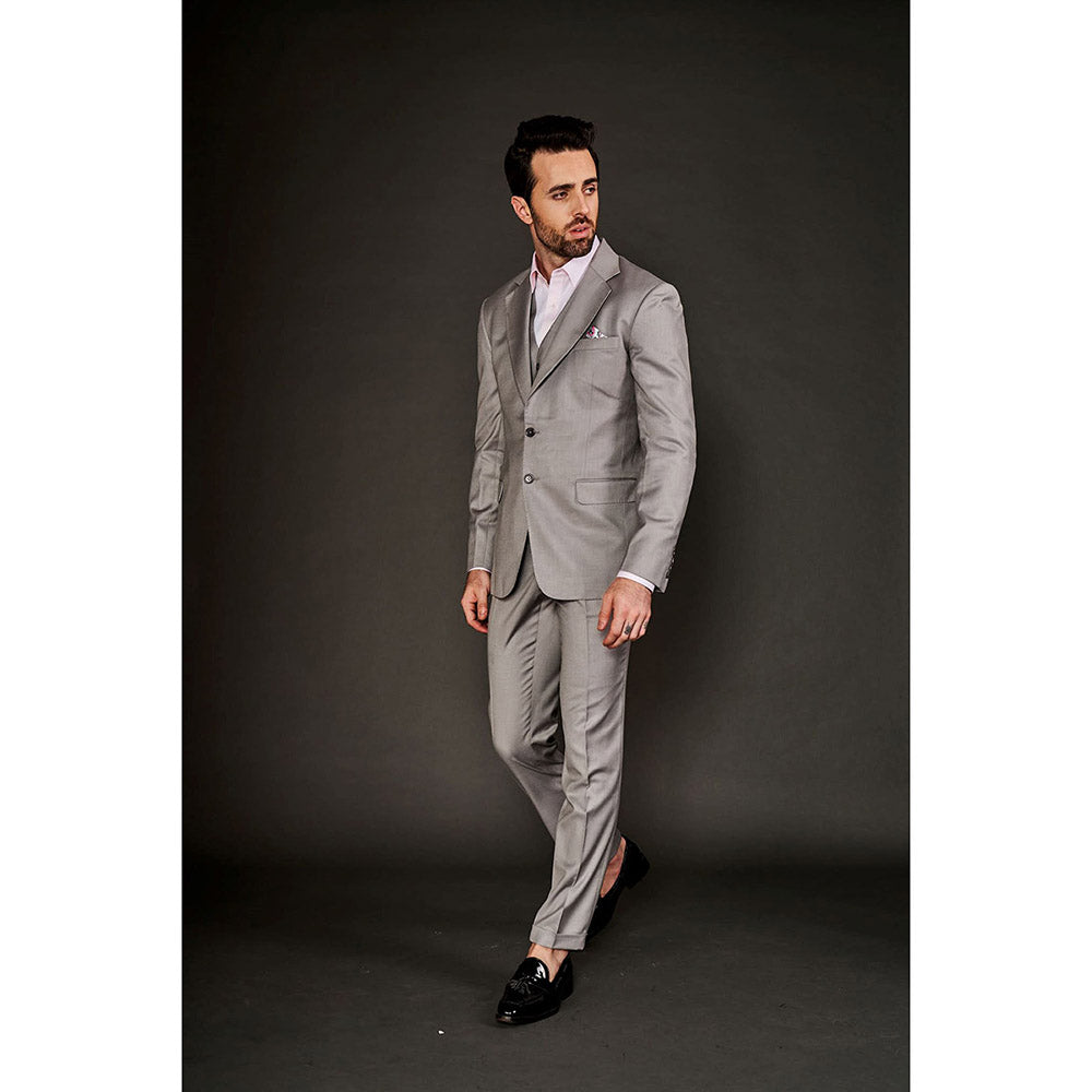 Arjun Kilachand Classic Suit (Set of 3)