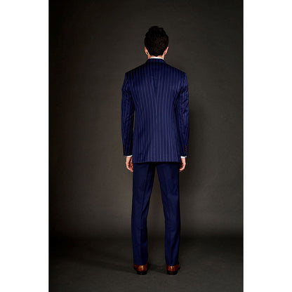 Arjun Kilachand Classic Double Breasted Suit (Set of 2)