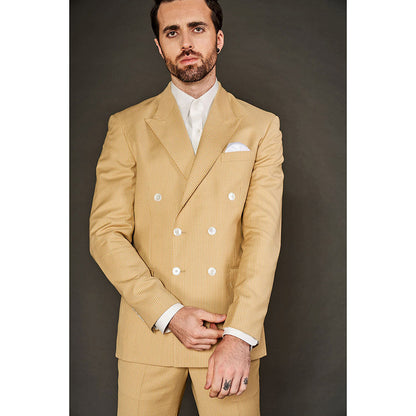 Arjun Kilachand Double Breasted Suit (Set of 2)