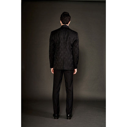 Arjun Kilachand Butterfly Lapel Suit (Set of 2)