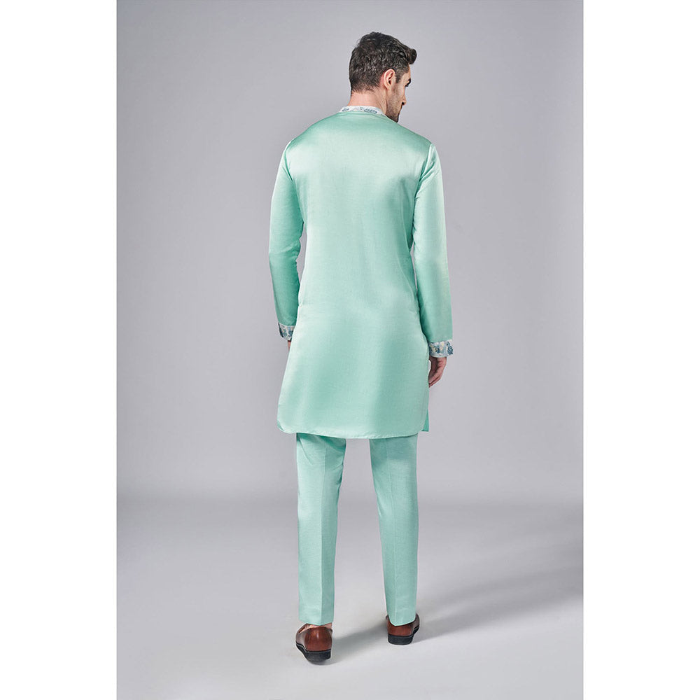 Arjun Kilachand Printed Shoulder Flap Kurta (Set of 2)