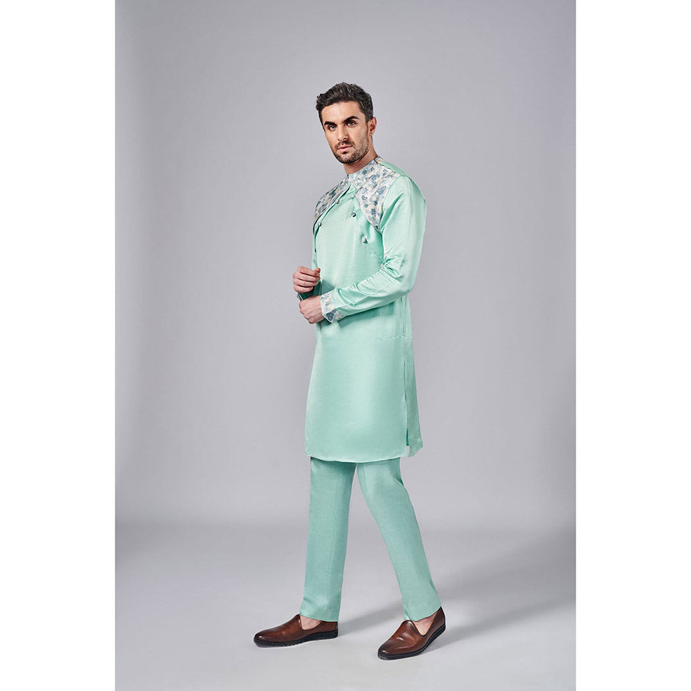 Arjun Kilachand Printed Shoulder Flap Kurta (Set of 2)