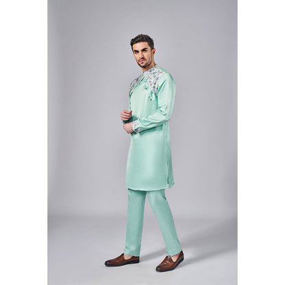 Arjun Kilachand Printed Shoulder Flap Kurta (Set of 2)