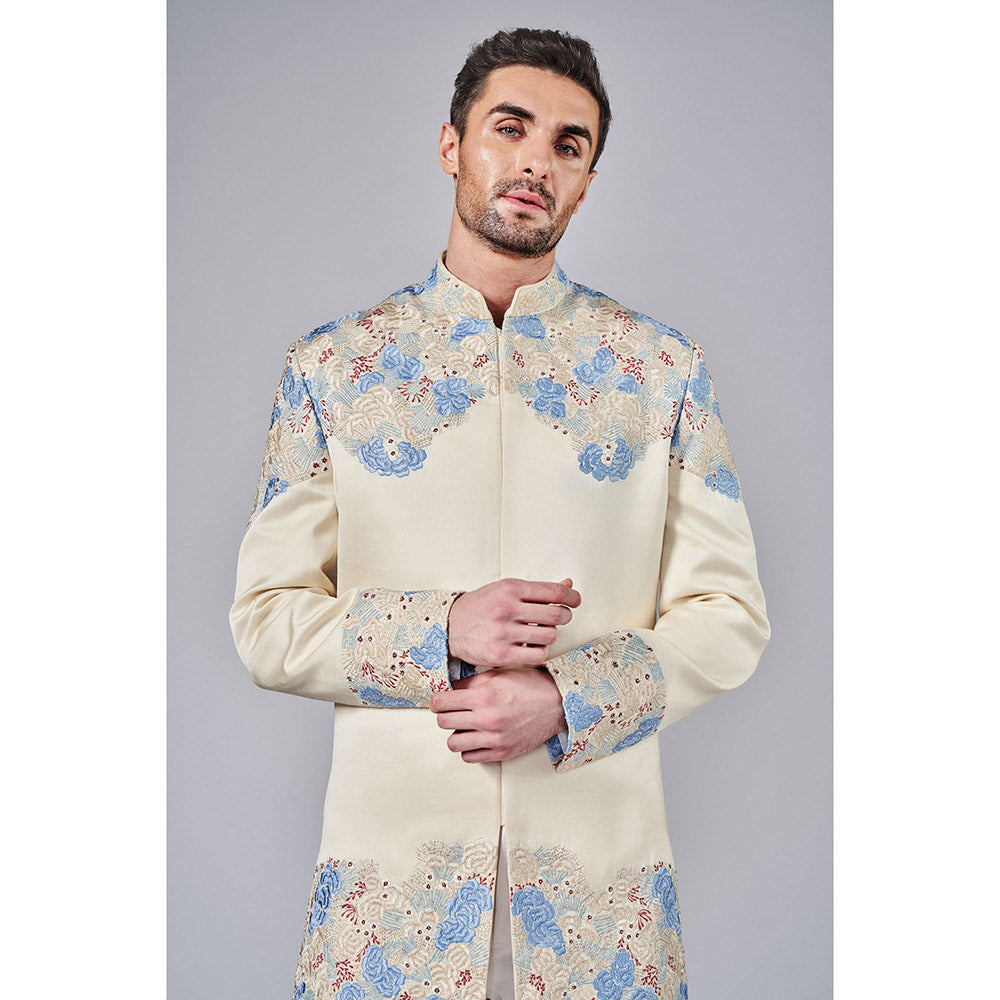 Arjun Kilachand Embroidered Sherwani (Set of 2)