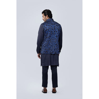 Arjun Kilachand Resham Thread Shaded Bundi (Set of 3)