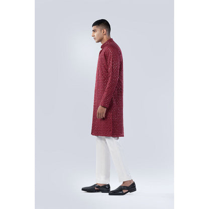Arjun Kilachand Thread Work Kurta