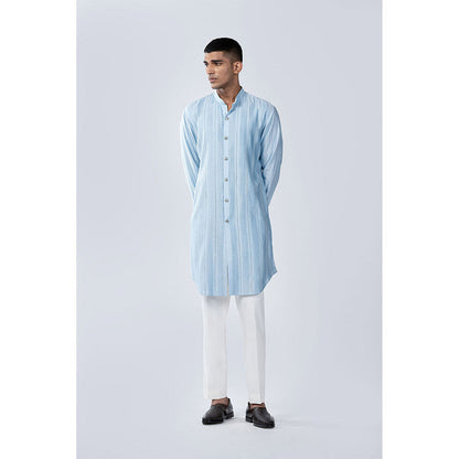 Arjun Kilachand Pintuck Kurta