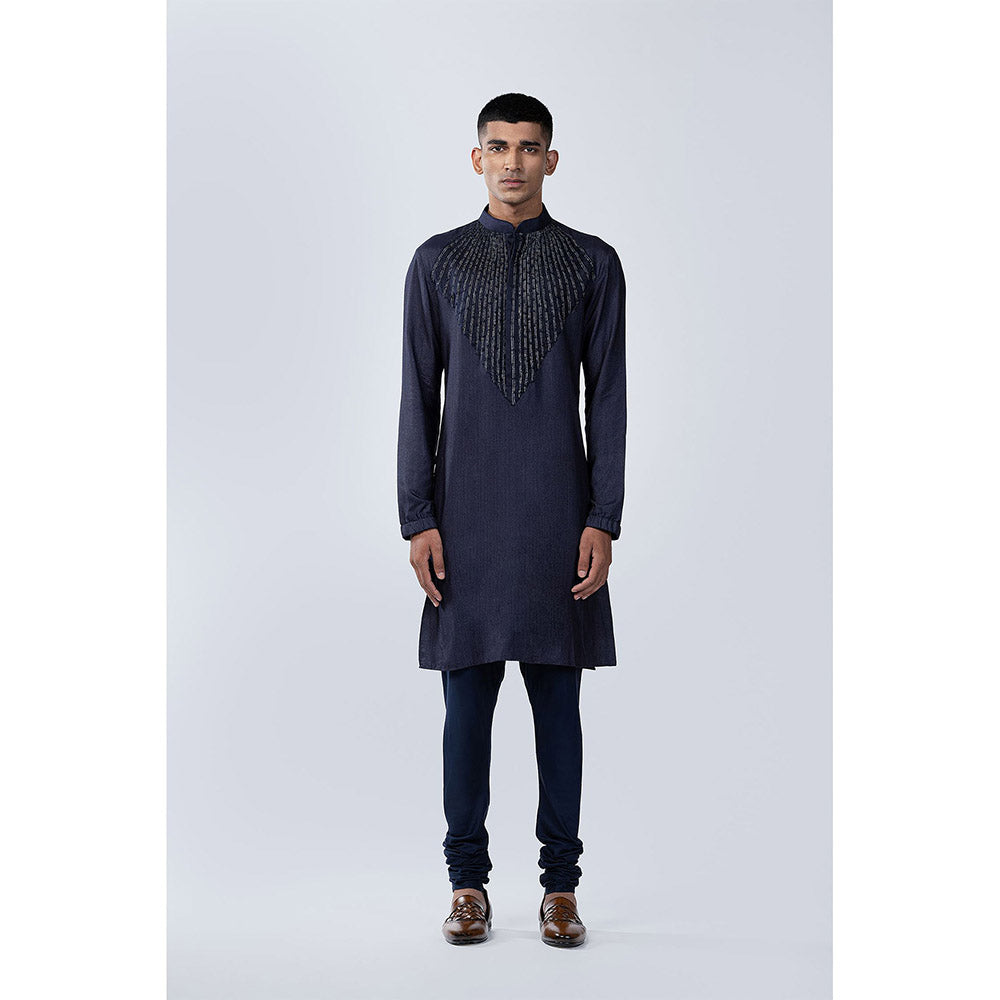 Arjun Kilachand Navy Blue French Knot Embroidered Kurta