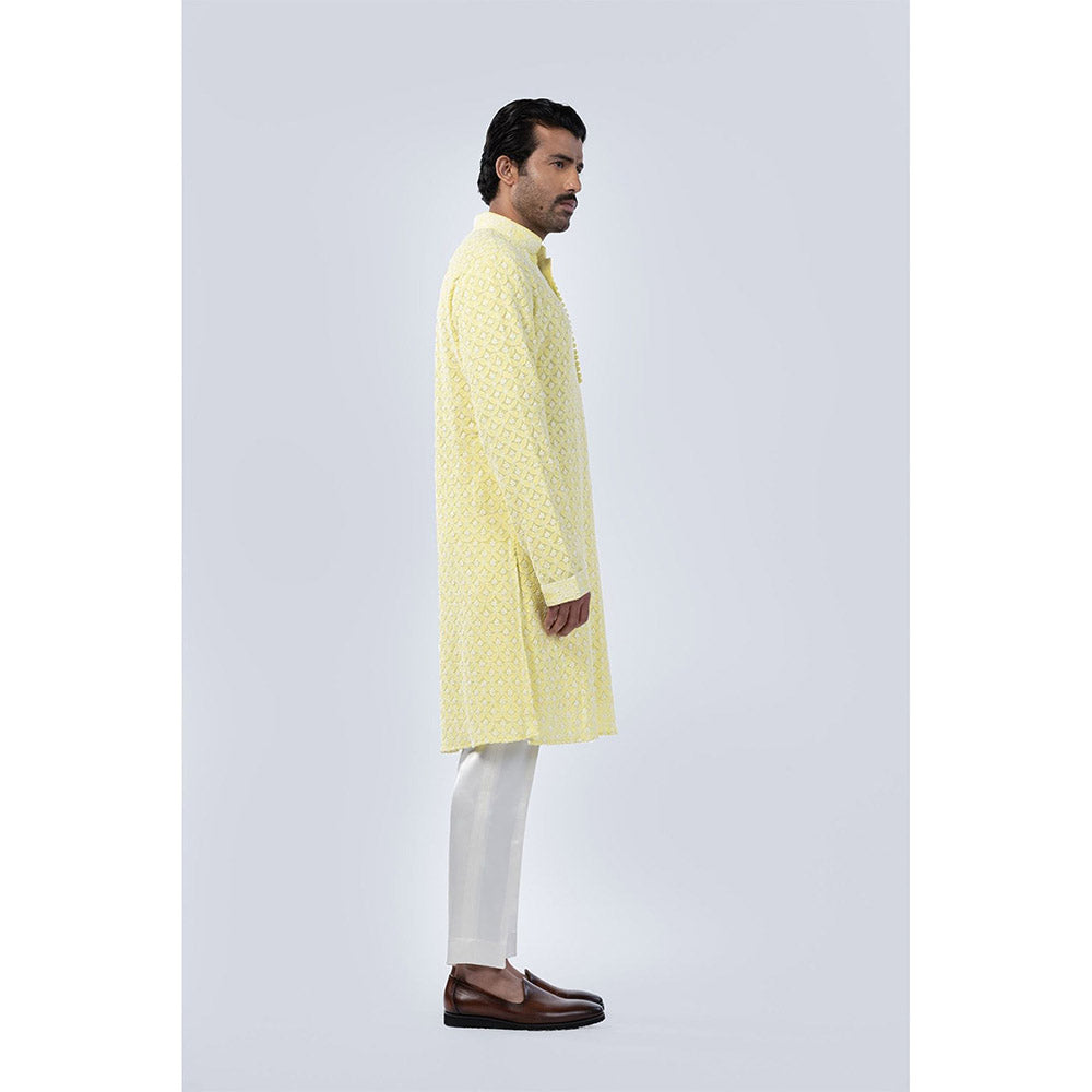 Arjun Kilachand Lemon Yellow Chikankaari Kurta