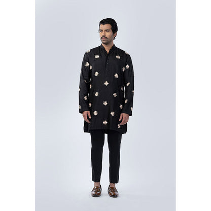 Arjun Kilachand Fractal Motif Kurta