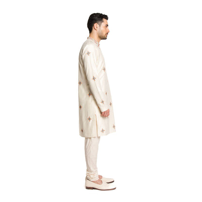 Arjun Kilachand Ivory Kashmiri Thread Work Embroidered Kurta with Churidar (Set of 2)