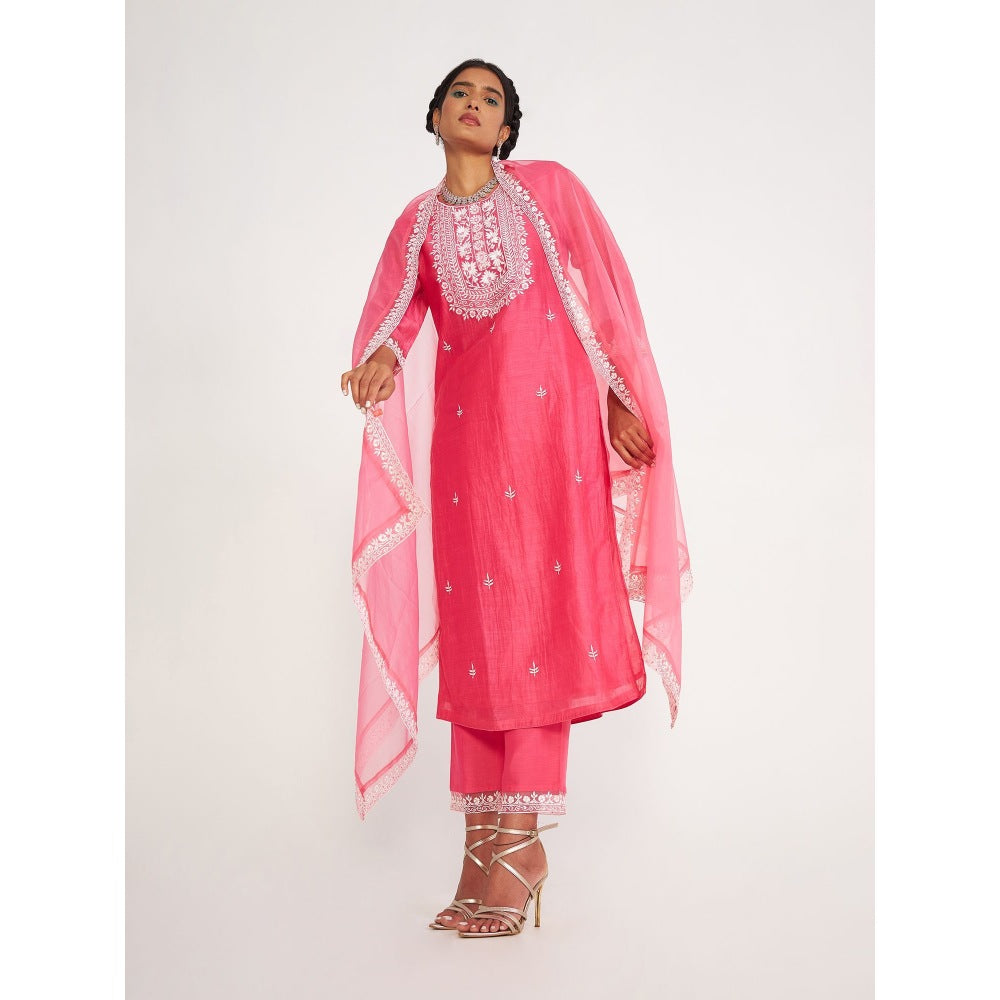 Asaga Nova Candy Pink Embroidered Kurta with Pants and Organza Dupatta (Set of 3)