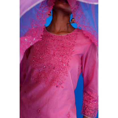 Asaga Baby Pink Embroidered Kurta with Pants and Organza Embroidered Dupatta (Set of 3)