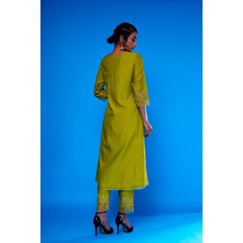 Asaga Olive Embroidered Chanderi Kurta with Pants and Organza Dupatta (Set of 3)