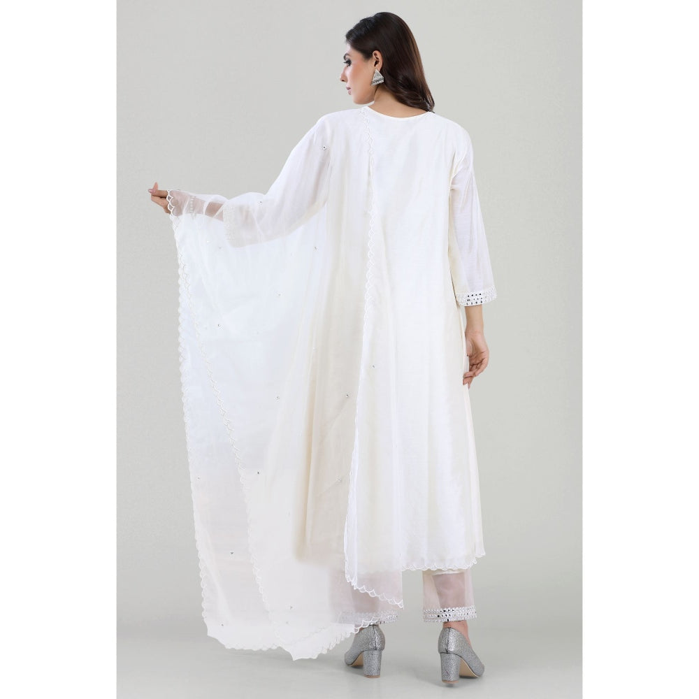Asaga Jhanjhar Off White Embroidered Chanderi Kurta with Pants and Organza Dupatta (Set of 3)