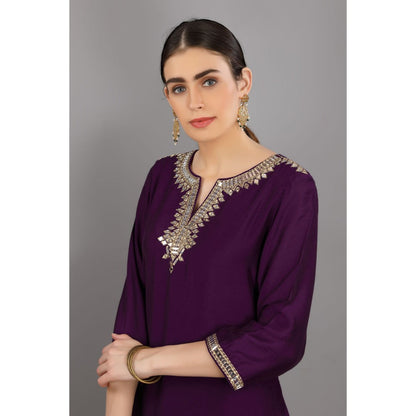 Asaga Talha Purple Embroidered Chanderi Kurta with Pants and Organza Dupatta (Set of 3)