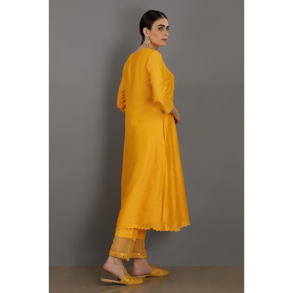 Asaga Yahya Mustard Embroidered Chanderi Silk Kurta with Pants and Organza Dupatta (Set of 3)