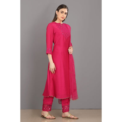 Asaga Anum Rani Embroidered Chanderi Silk Kurta with Pants and Organza Dupatta (Set of 3)