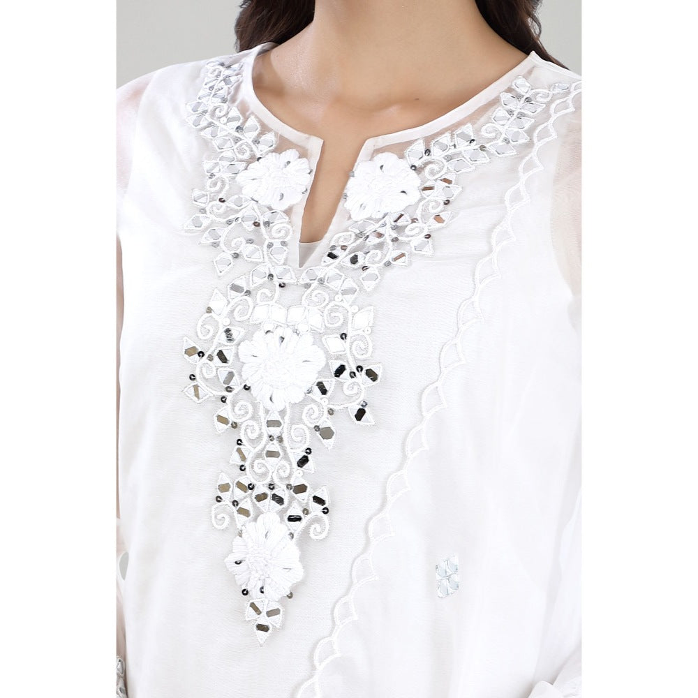 Asaga Saba White Mirror Embroidered Chanderi Kurta with Pants and Dupatta (Set of 3)