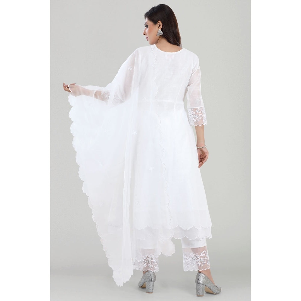 Asaga Bela White Dori Embroidered Chanderi Kurta with Pants and Organza Dupatta (Set of 3)