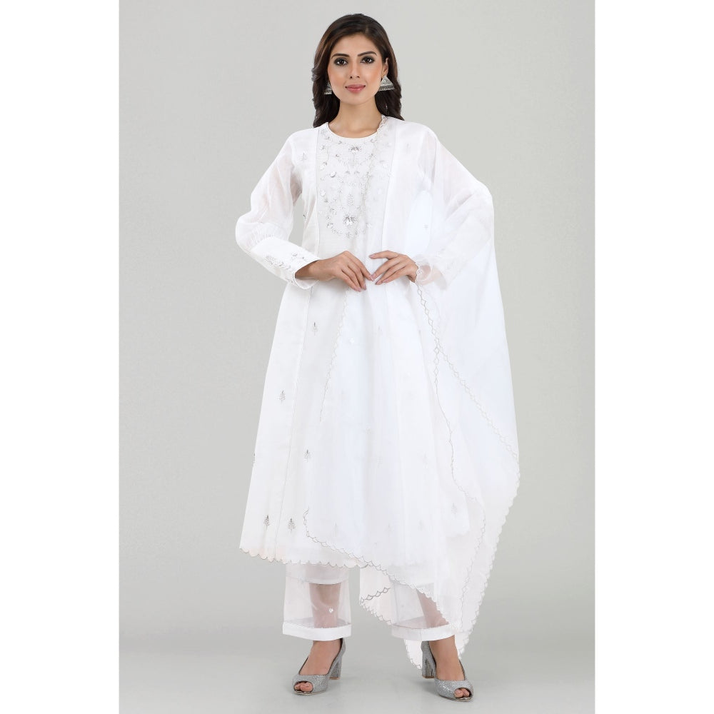 Asaga Zeenat White Hand Embroidered Chanderi Kurta with Pants and Dupatta (Set of 3)