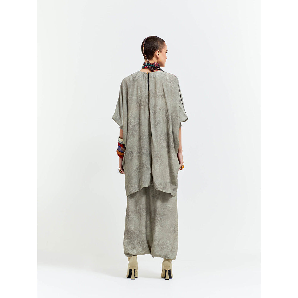 Aseem Kapoor Grey Kuru Trapeze Kurta With Draped Trouser (Set of 2)